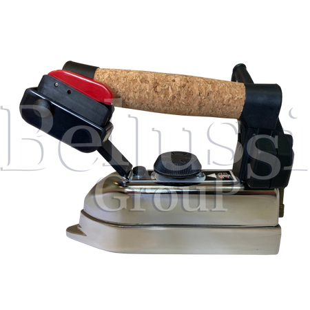 Fer à repasser pour les coutures de pantalons