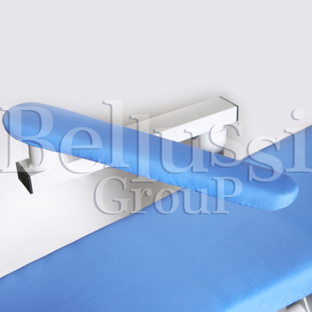 Strijktafel Comel FR/F/PV met stomen, afzuiging en verwarmd werkblad