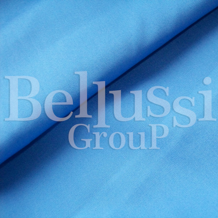 Tissu bleu utilisé pour recouvrir les tables de repassage et de stabilisation.